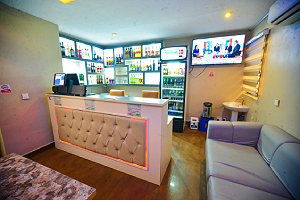 24-Hour Bar & Restaurant